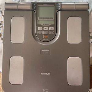 Omron weight scale